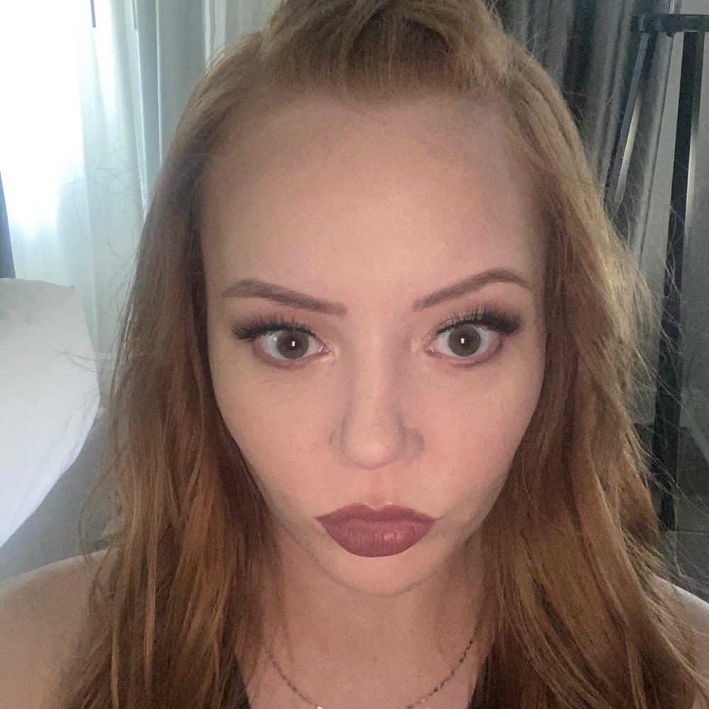 Meet your Posher, Rebecca